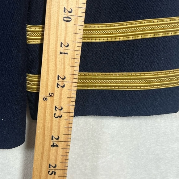 Women’s Ralph Lauren Size 4 USA Dark Blue Ornate Wool Blazer with Gold Buttons - Picture 10 of 11